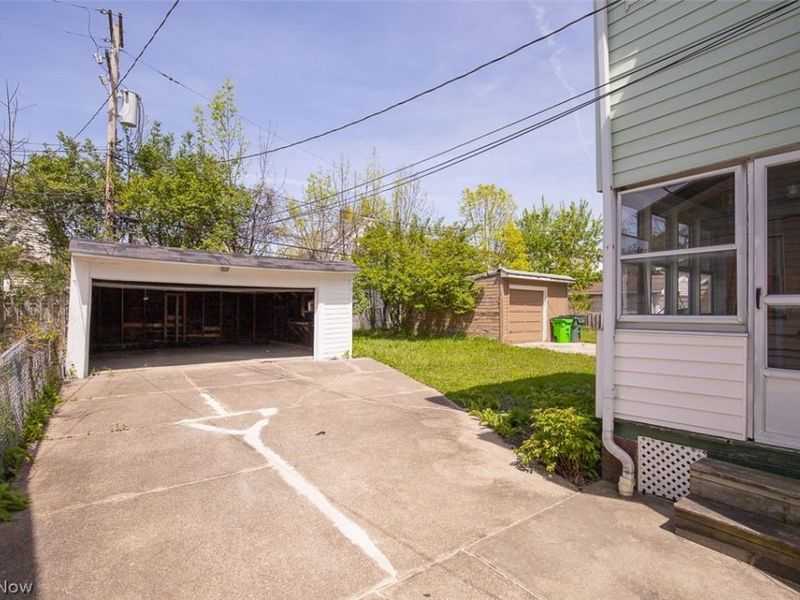 10203 Greenview Avenue, Garfield Heights, OH 44125 Photo 30