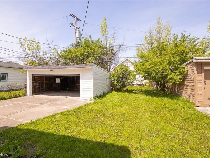 10203 Greenview Avenue, Garfield Heights, OH 44125 Photo 31
