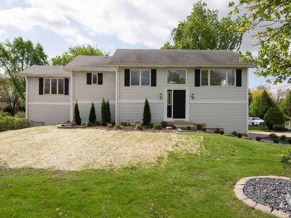 1170 McCarthy Road , Lemont, IL 60439