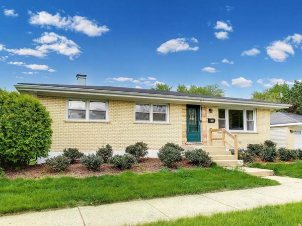 345 E View Street, Lombard, IL 60148