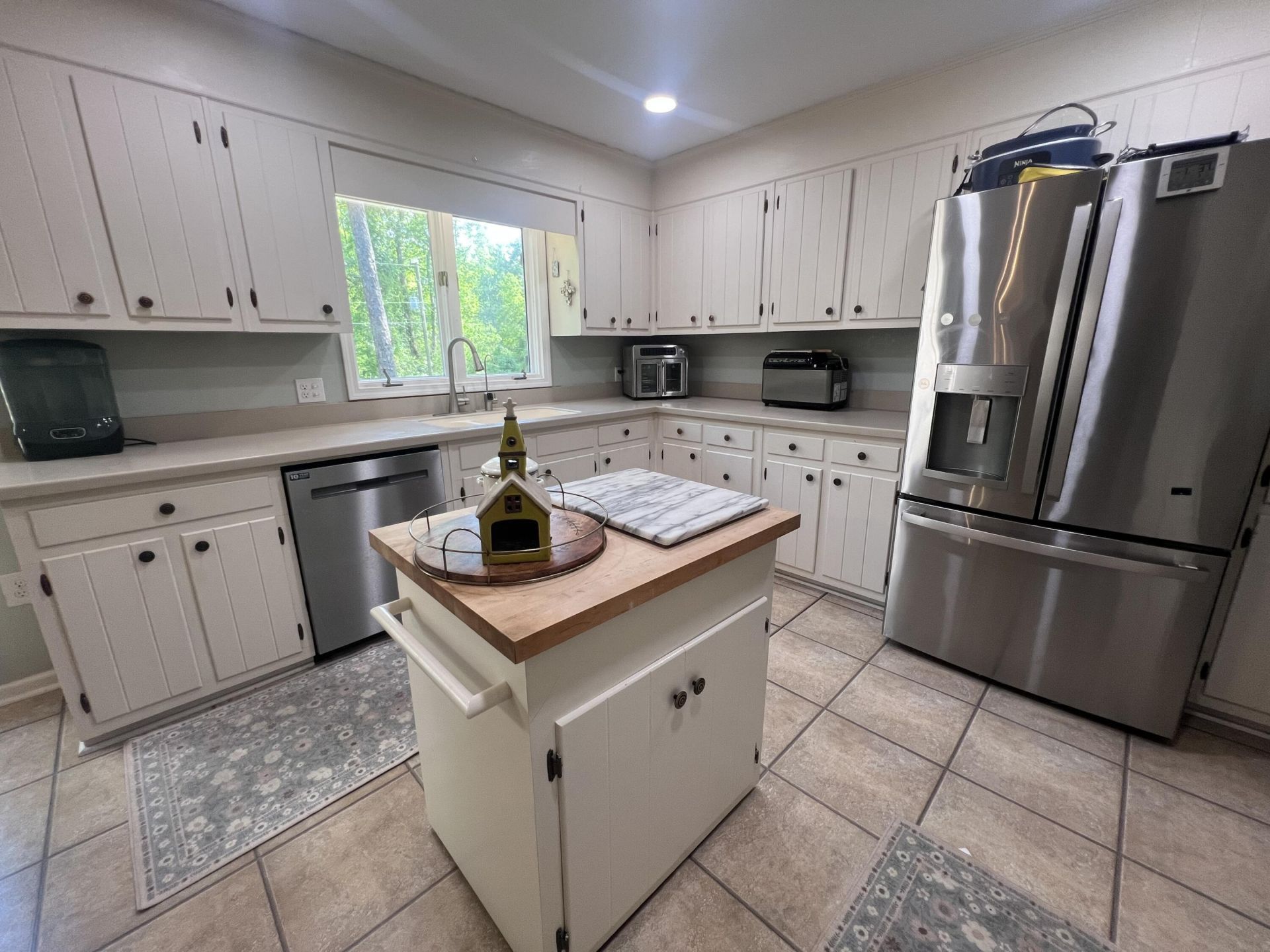 904 Churchill Road Photo 35
