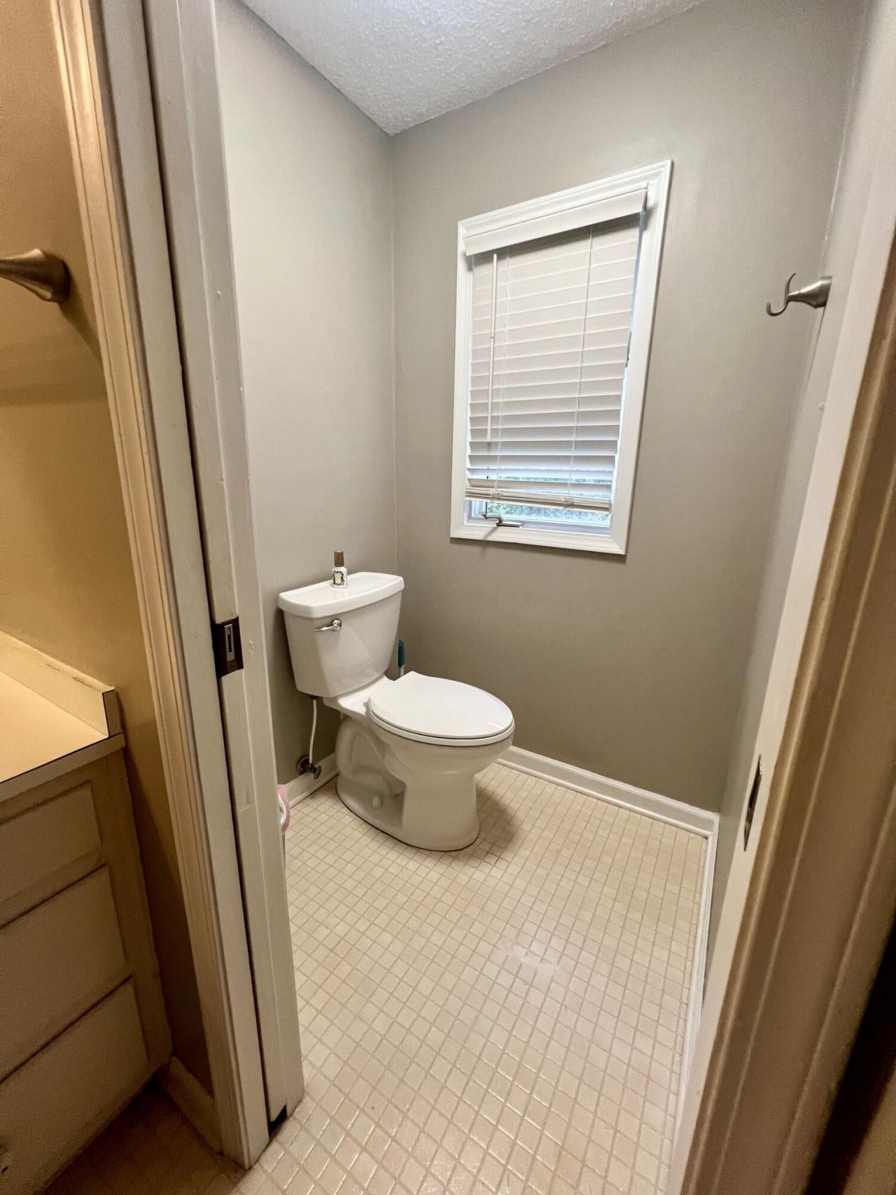 904 Churchill Road Photo 61
