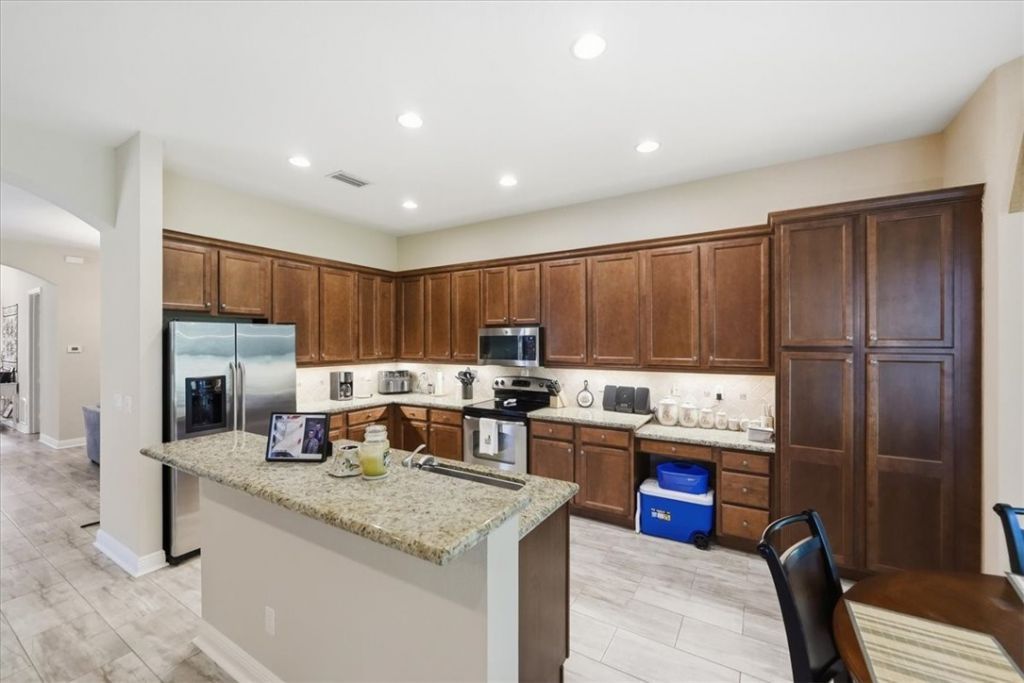 1963 Grey Falcon Circle Sw, Vero Beach, FL 32962 Photo