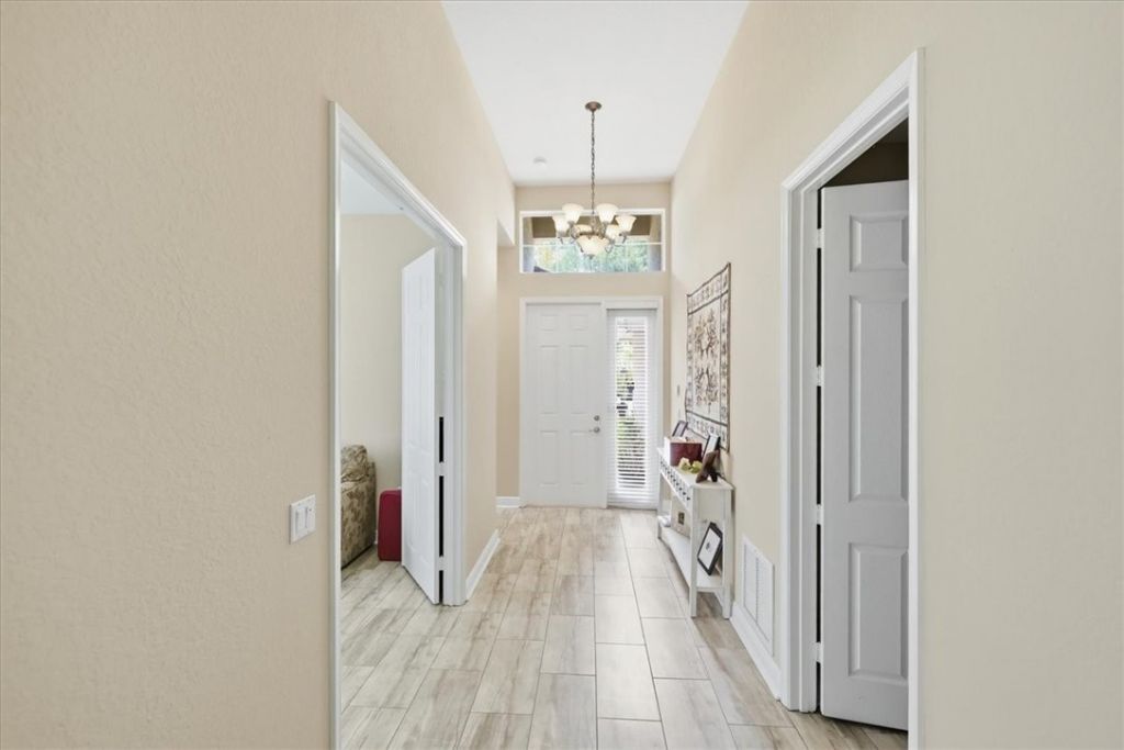 1963 Grey Falcon Circle Sw, Vero Beach, FL 32962 Photo