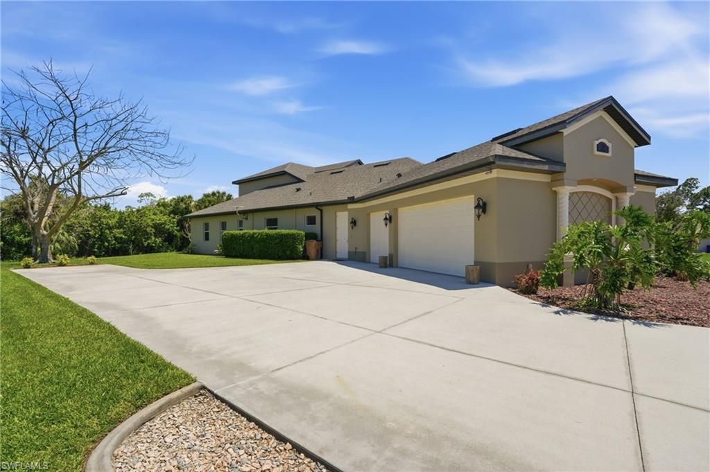 514 Fifth Ave, Lehigh Acres, FL 33972 Photo