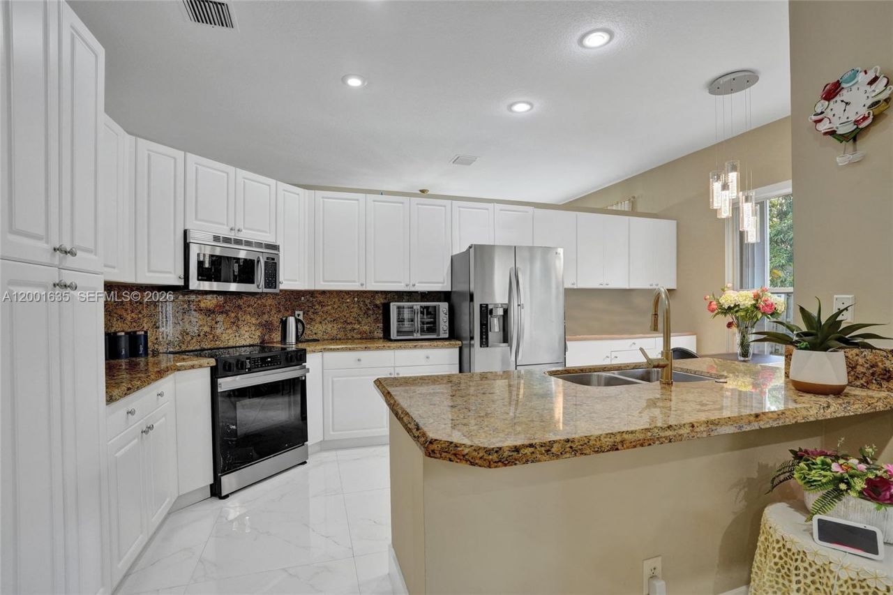 4286 NW 42nd Ter, Coconut Creek, FL 33073 Photo