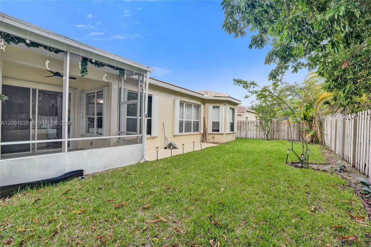 4286 NW 42nd Ter, Coconut Creek, FL 33073 Photo