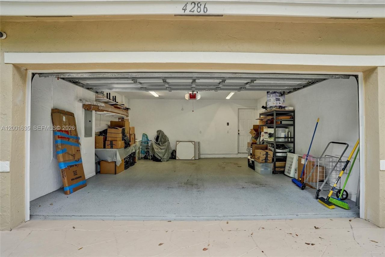 4286 NW 42nd Ter, Coconut Creek, FL 33073 Photo