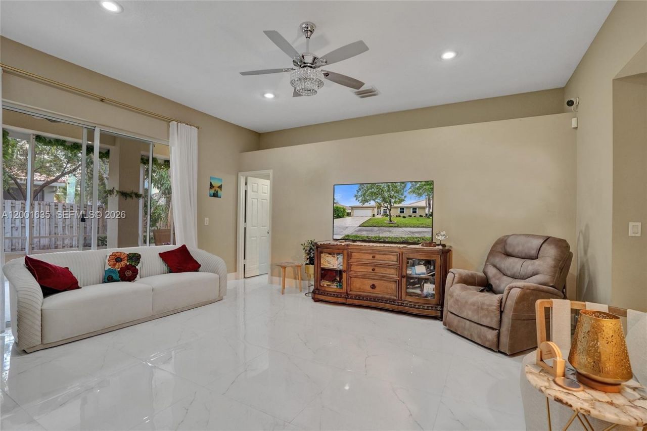 4286 NW 42nd Ter, Coconut Creek, FL 33073 Photo