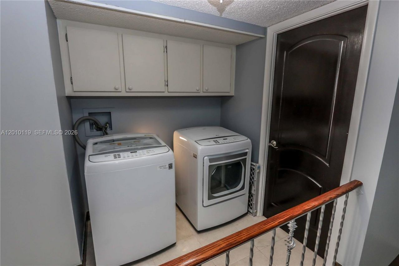 928 NE 27th Ave , Hallandale Beach, FL 33009 Photo