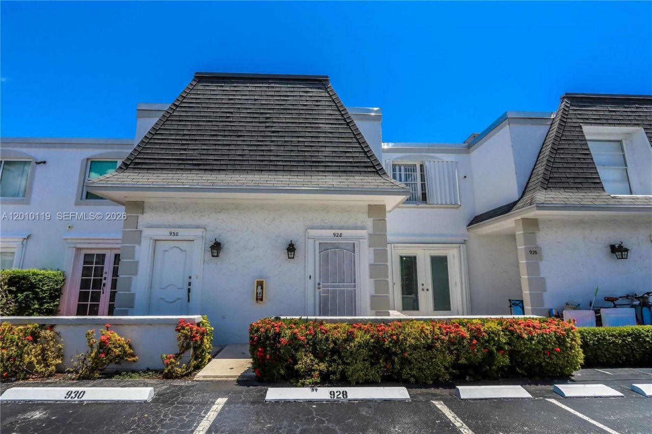 928 NE 27th Ave , Hallandale Beach, FL 33009 Photo