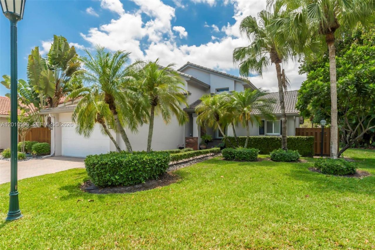 2081 Augusta, Weston, FL 33326 Photo
