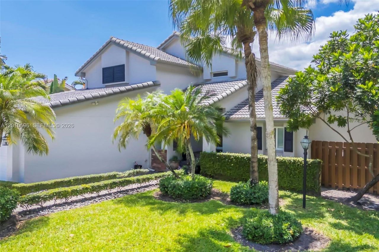 2081 Augusta, Weston, FL 33326 Photo