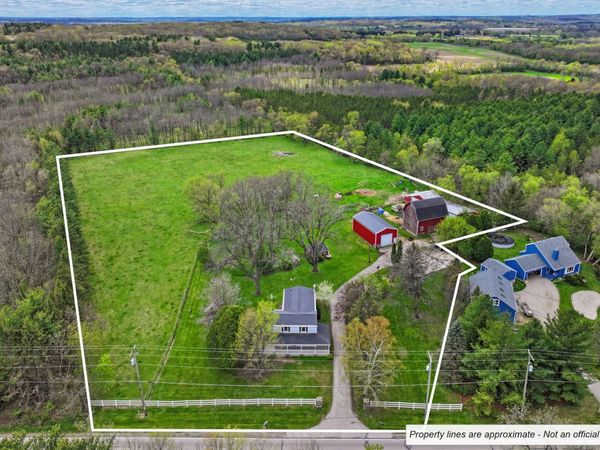 34411 Washington Ave, Rochester, WI 53105
