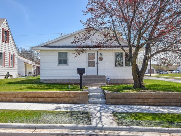702 28th Avenue N, Saint Cloud, MN 56303