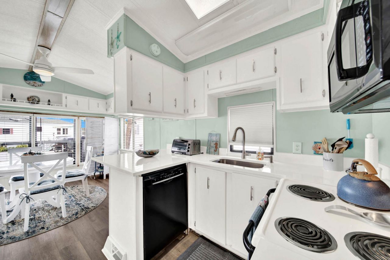 1397 Nettles Boulevard, Jensen Beach, FL 34957 Photo