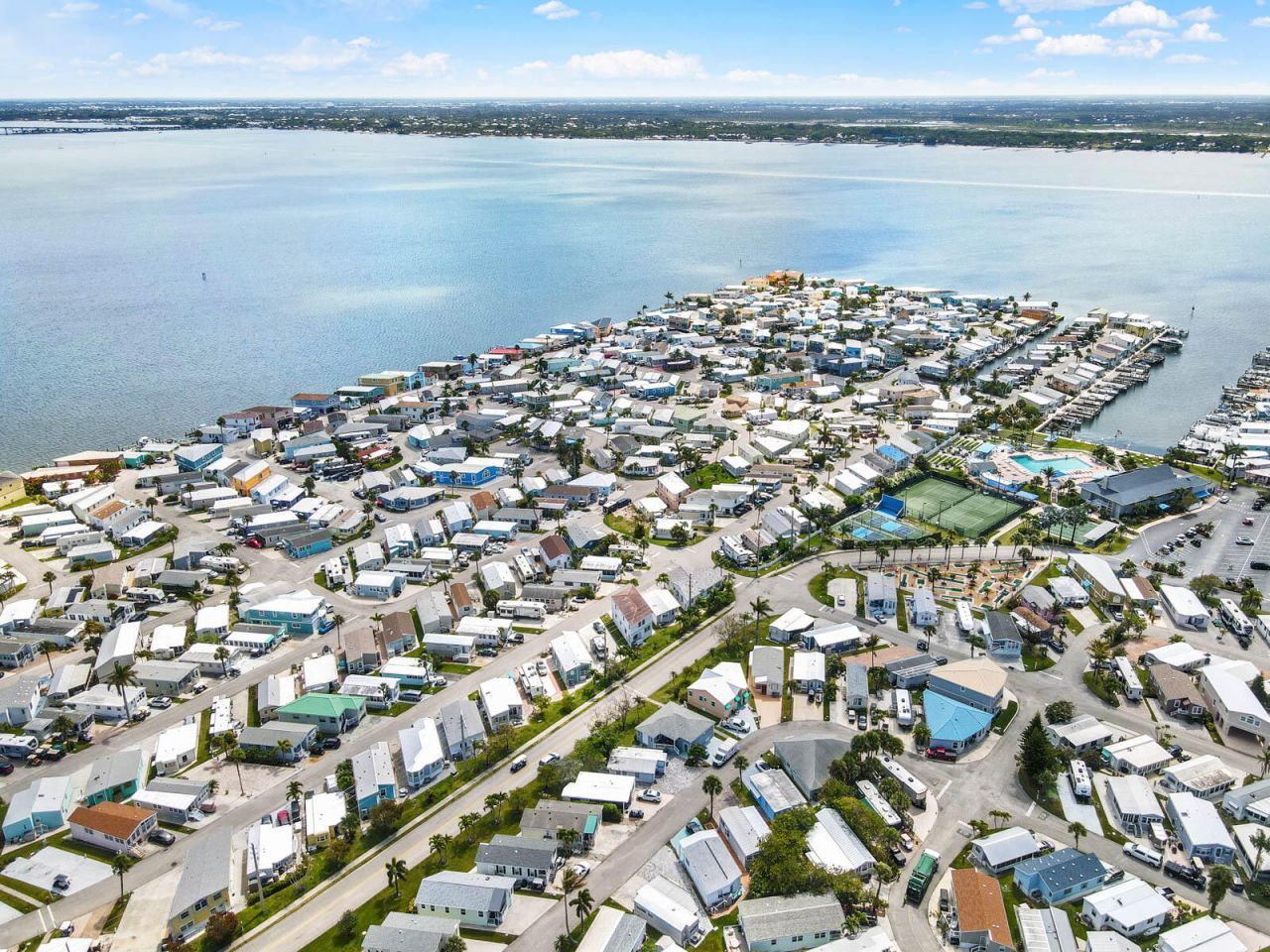 1397 Nettles Boulevard, Jensen Beach, FL 34957 Photo
