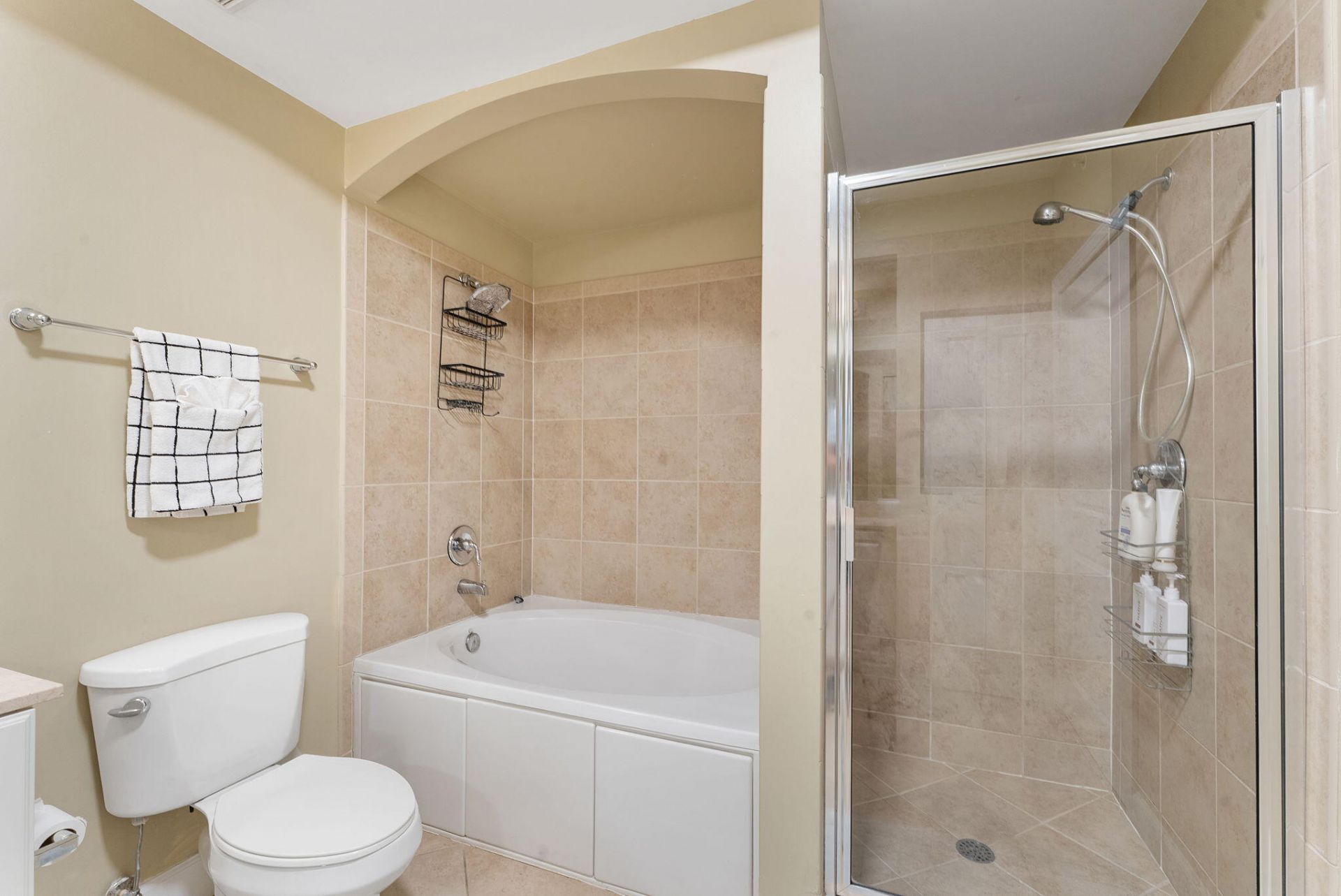 2 Renaissance Way, Unit 305, Boynton Beach, FL 33426 Photo