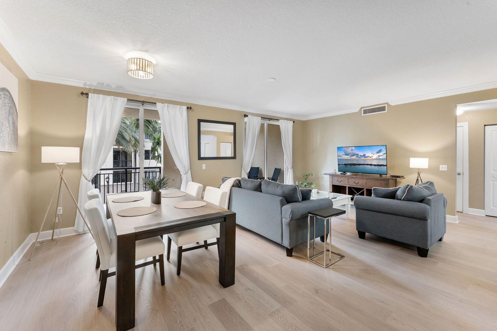 2 Renaissance Way, Unit 305, Boynton Beach, FL 33426 Photo