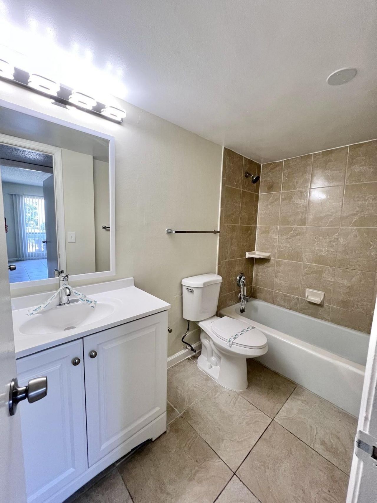 1500 N Congress Avenue, Unit B29, West Palm Beach, FL 33401 Photo
