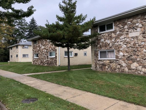 1 Scotdale Road , Unit 3, La Grange Park, IL 60526