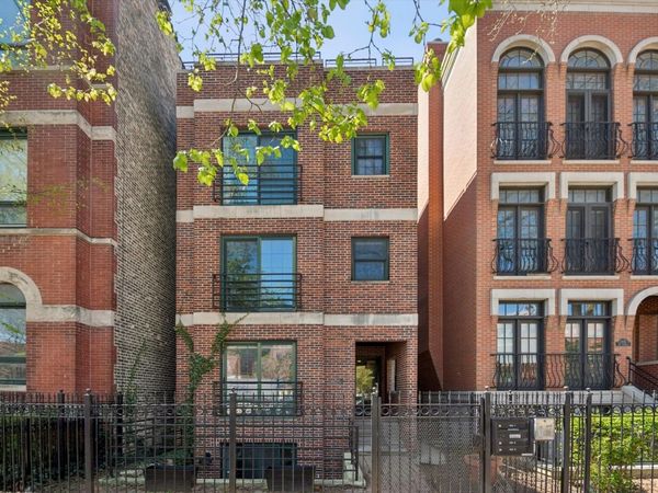 2648 N Seminary Avenue , Unit 2, Chicago, IL 60614