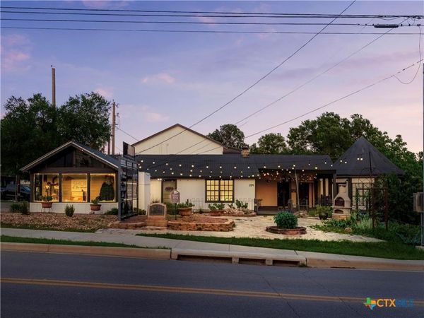 209 S Main Street , Salado, TX 76571