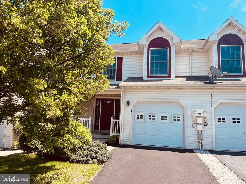 1059 MEMORY LANE , HARRISBURG, PA 17111