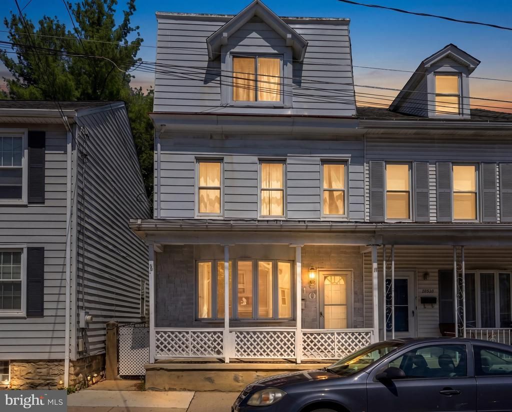 610 W Race Street, Pottsville, PA 17901 Main Photo