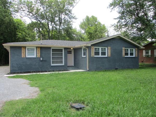 602 Leeville Pike , Lebanon, TN 37087