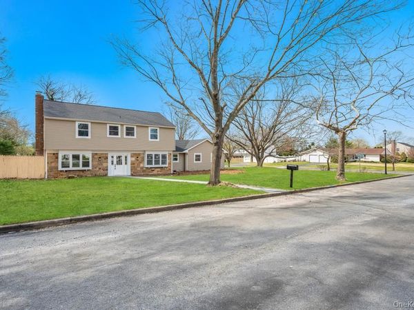 4 Chevy Drive , South Setauket, NY 11720