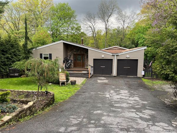 56 Summit Avenue , Tappan, NY 10983