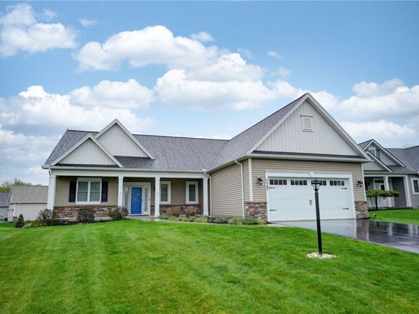 6945 Silverton Glen , Victor, NY 14564