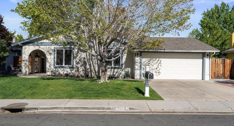 3881 Amador Way, Reno, NV 89502 Photo
