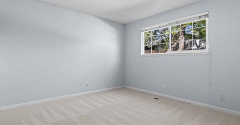 3881 Amador Way, Reno, NV 89502 Photo