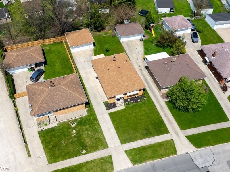12305 Eastwood Boulevard, Garfield Heights, OH 44125 Photo 3