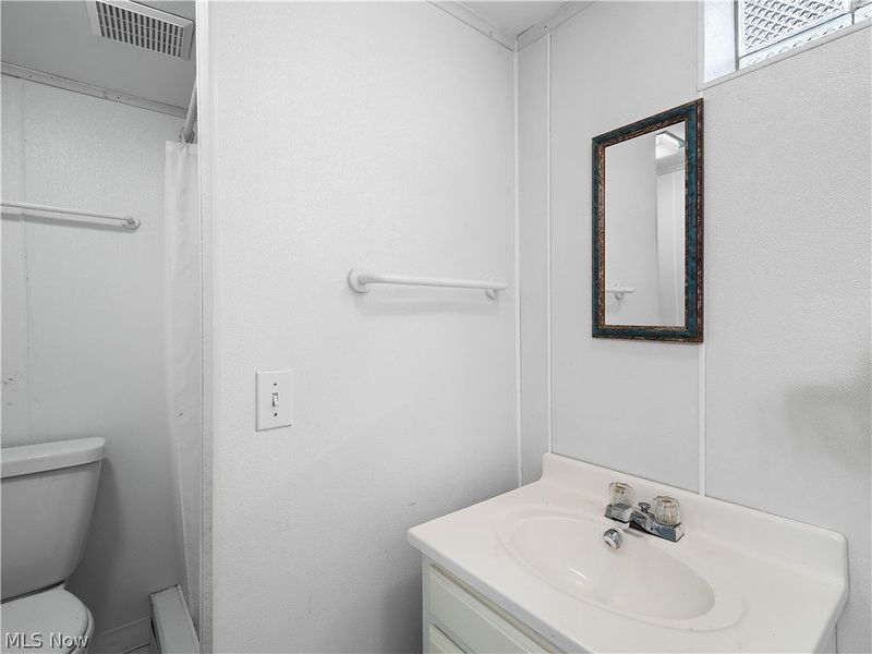 12305 Eastwood Boulevard, Garfield Heights, OH 44125 Photo 30