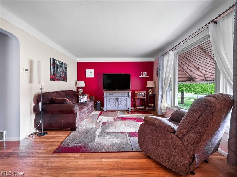 12305 Eastwood Boulevard, Garfield Heights, OH 44125 Photo 9