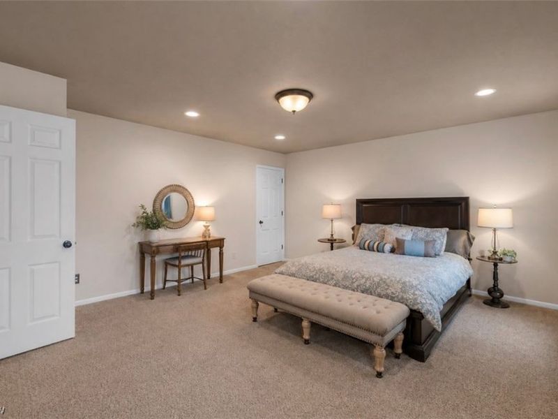 106 Lethbridge Circle , Akron, OH 44321 Photo 17