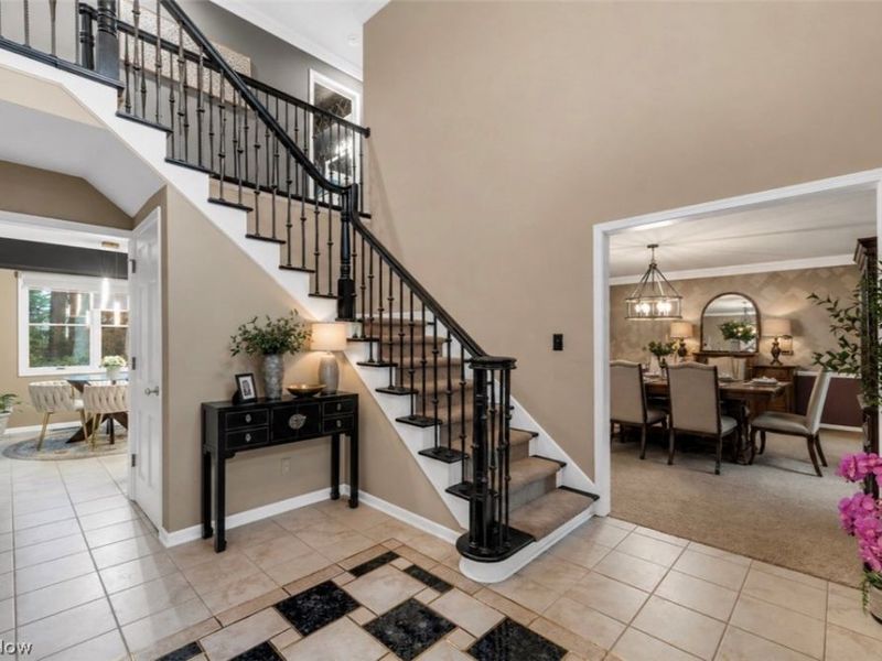 106 Lethbridge Circle , Akron, OH 44321 Photo 3