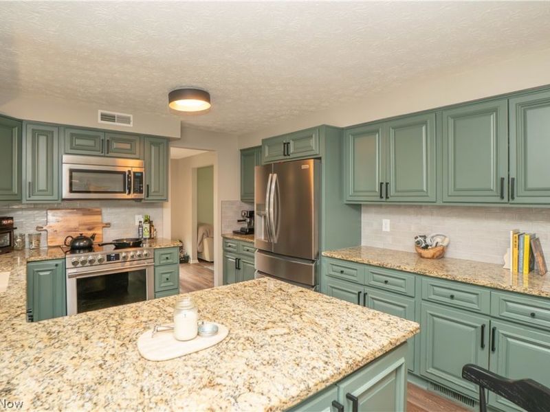 12208 Yuma Circle NW, Uniontown, OH 44685 Photo 11