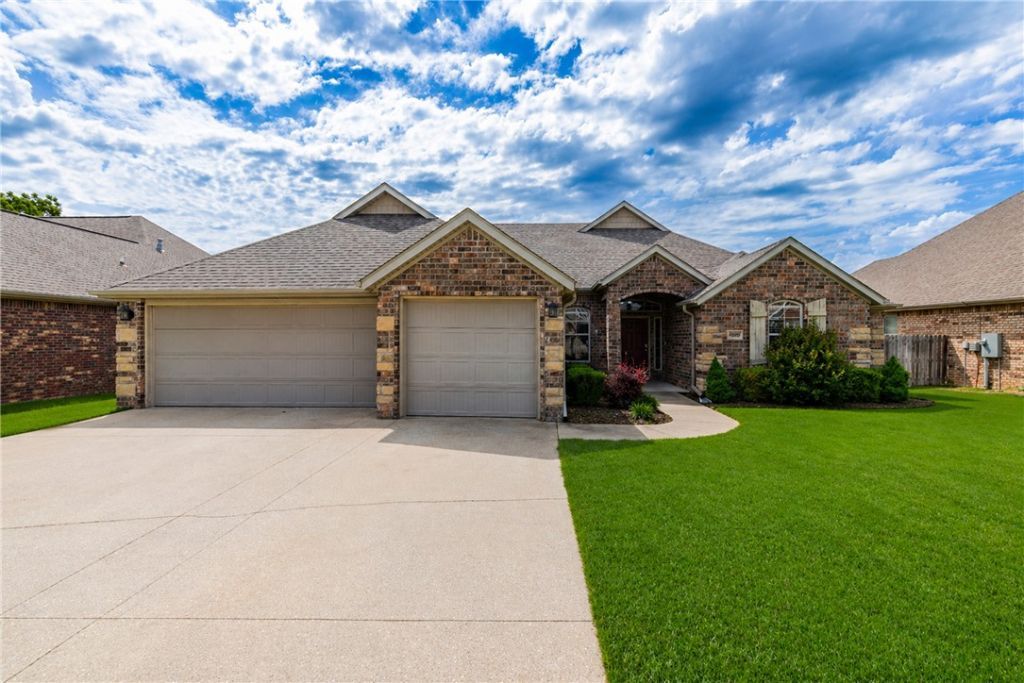 4600 SW Skyline Street, Bentonville, AR 72713 Main Photo