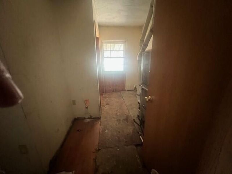 589 Basswood Road , Columbus, OH 43207 Photo 6