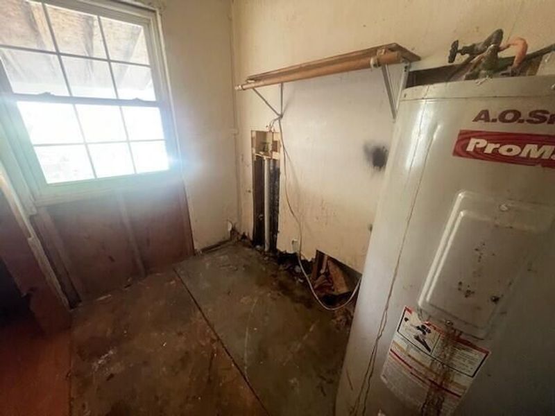 589 Basswood Road , Columbus, OH 43207 Photo 8
