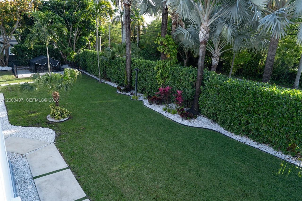 10475 SW 72nd Ave, Pinecrest, FL 33156 Photo