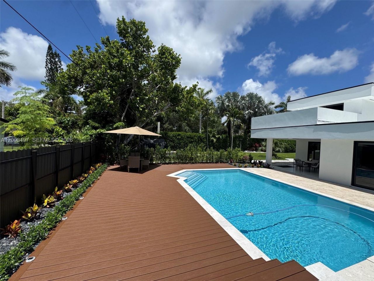 10475 SW 72nd Ave, Pinecrest, FL 33156 Photo
