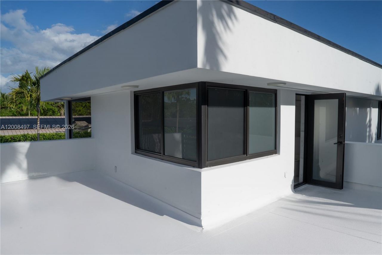 10475 SW 72nd Ave, Pinecrest, FL 33156 Photo