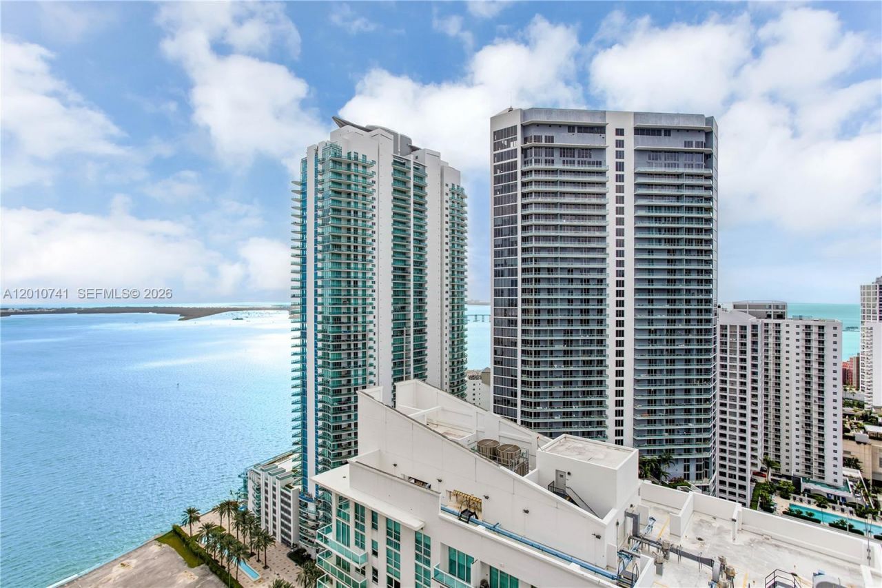 1200 Brickell Bay Dr, Unit 3515, Miami, FL 33131 Photo