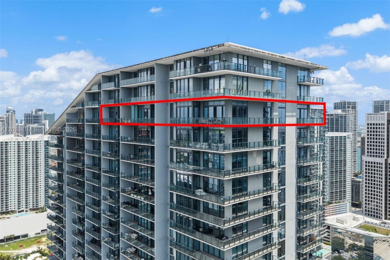 88 SW 7th St , Unit PH4301, Miami, FL 33130 Photo