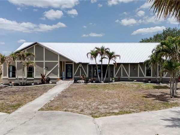 3440 Trail Dairy CIR, NORTH FORT MYERS, FL 33917